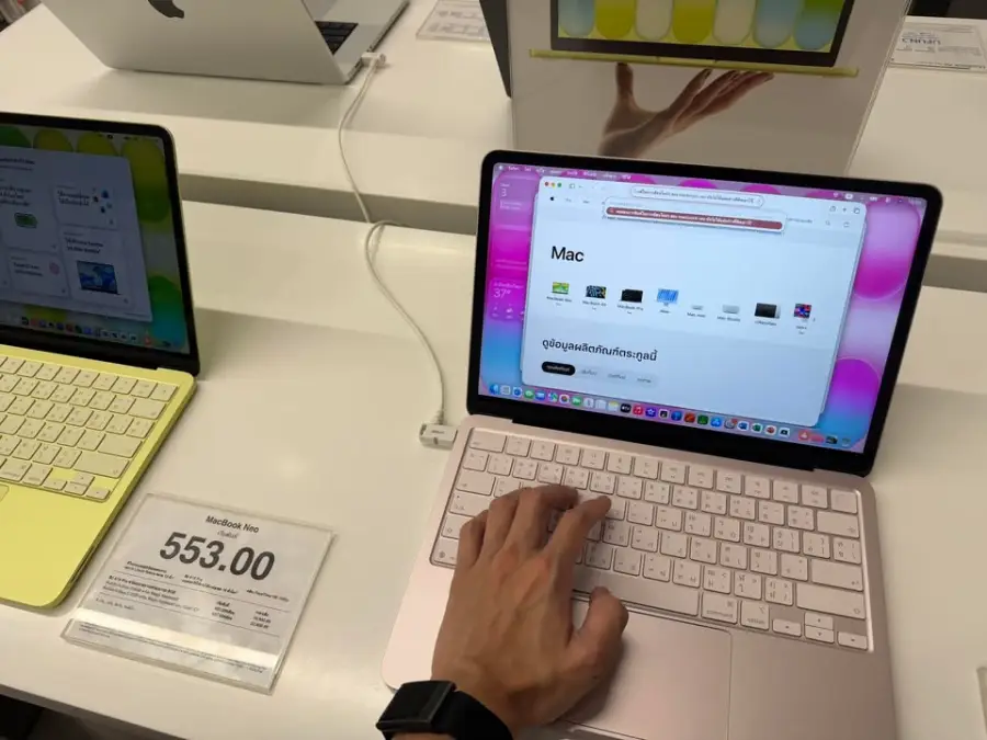 ทำไมฟีลลิ่งมันดีจังน้าาา ใครบูลลี่ว่าคีย์บอร์ดไม่ดี #MacBookNeo